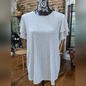 Adrianna Papell White Ruffled Blouse Size large Lightly Used